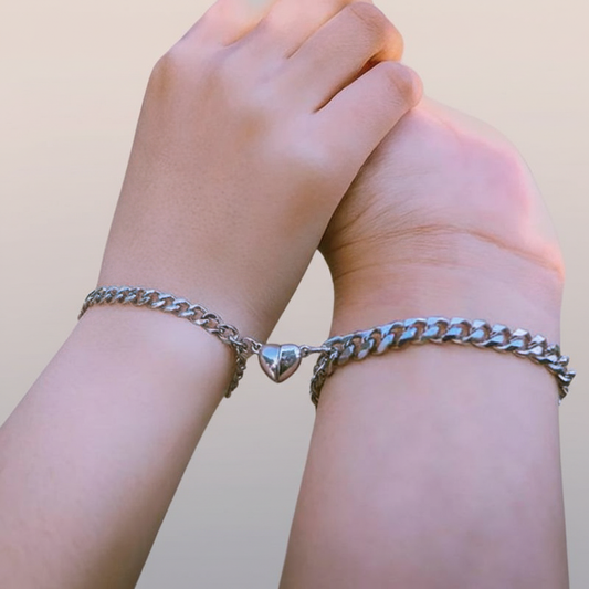Magnetic Heart Attraction Bracelet